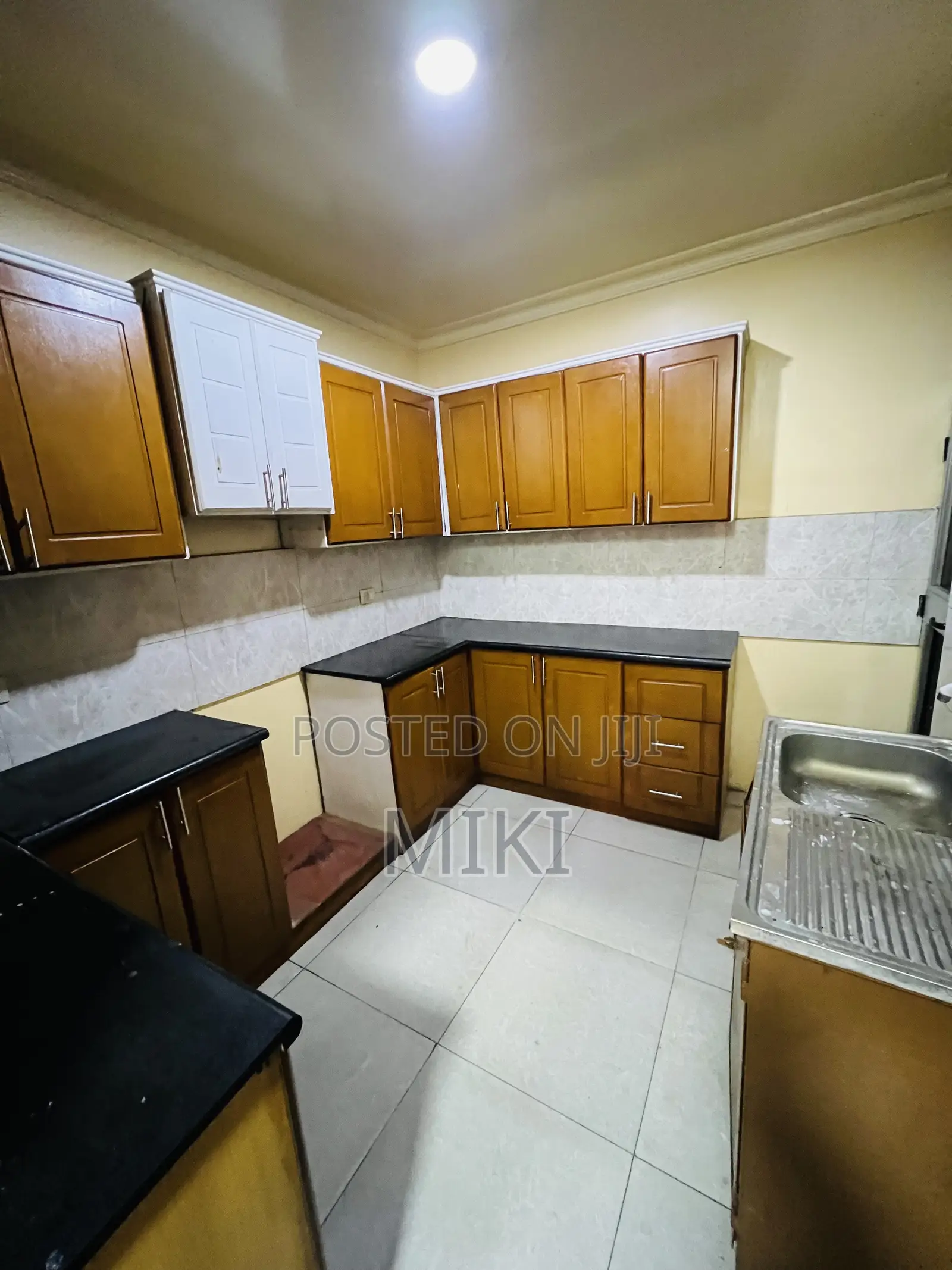 Furnished 3bdrm Apartment in Haile Garment, Nifas Silk-Lafto for sale