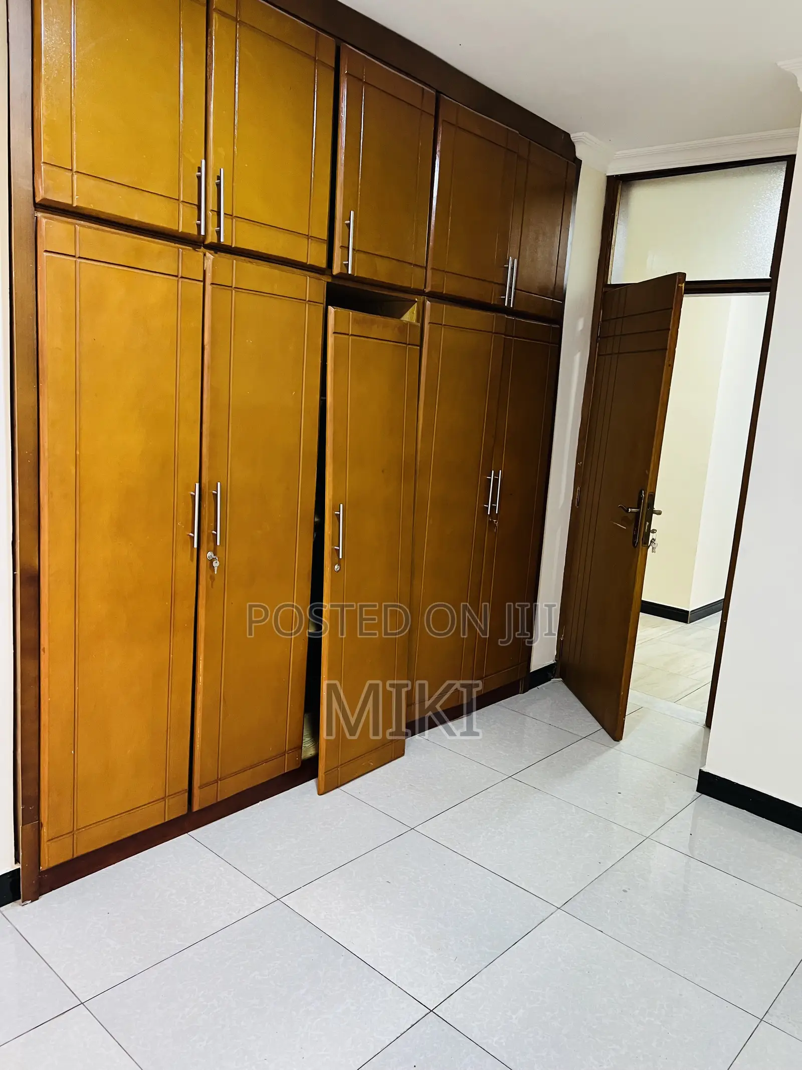 Furnished 3bdrm Apartment in Haile Garment, Nifas Silk-Lafto for sale