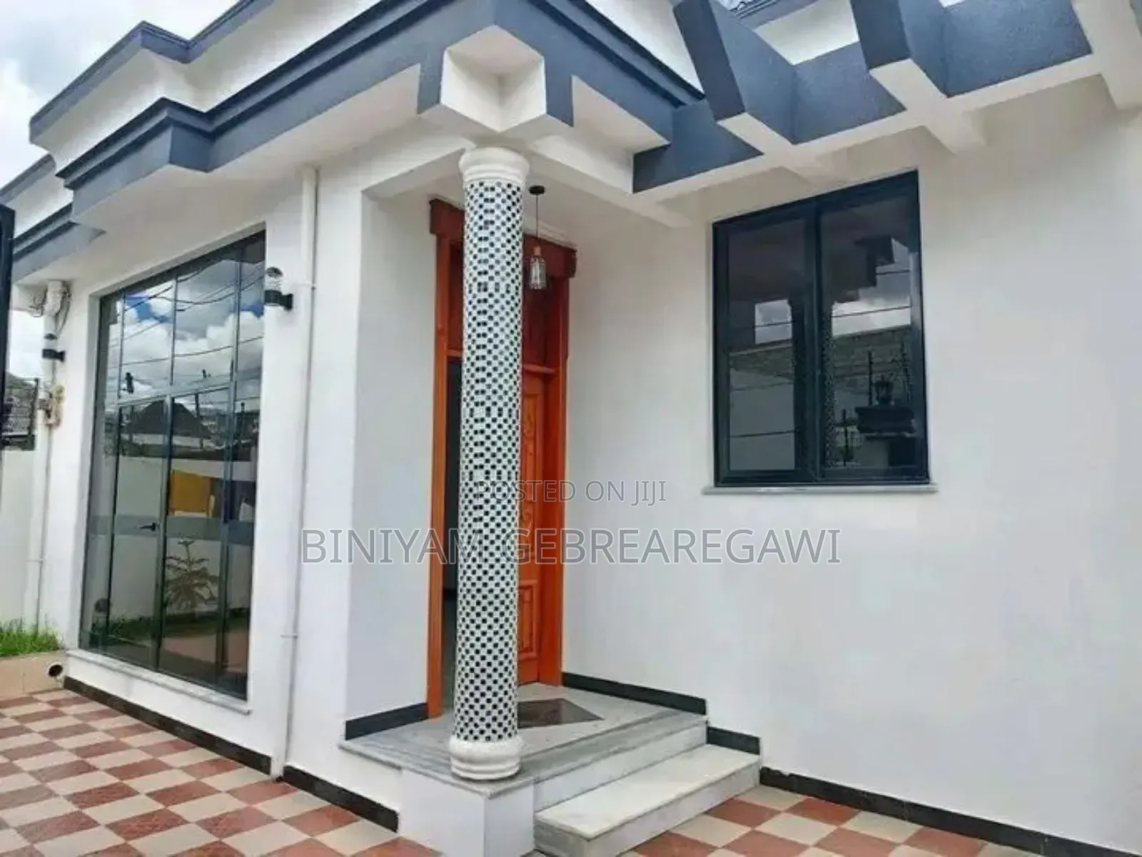 5bdrm Villa in House, Yeka for rent