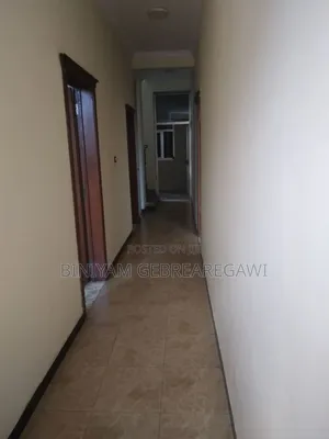 5bdrm Villa in House, Yeka for rent
