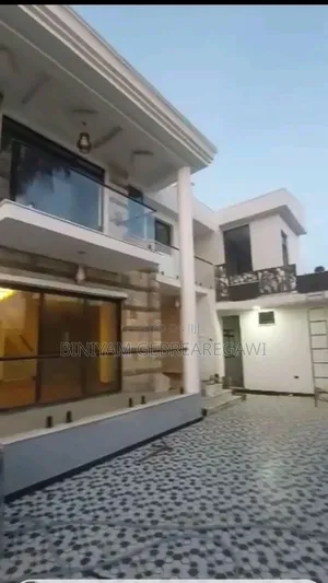 5bdrm House in G+1, Yeka for rent