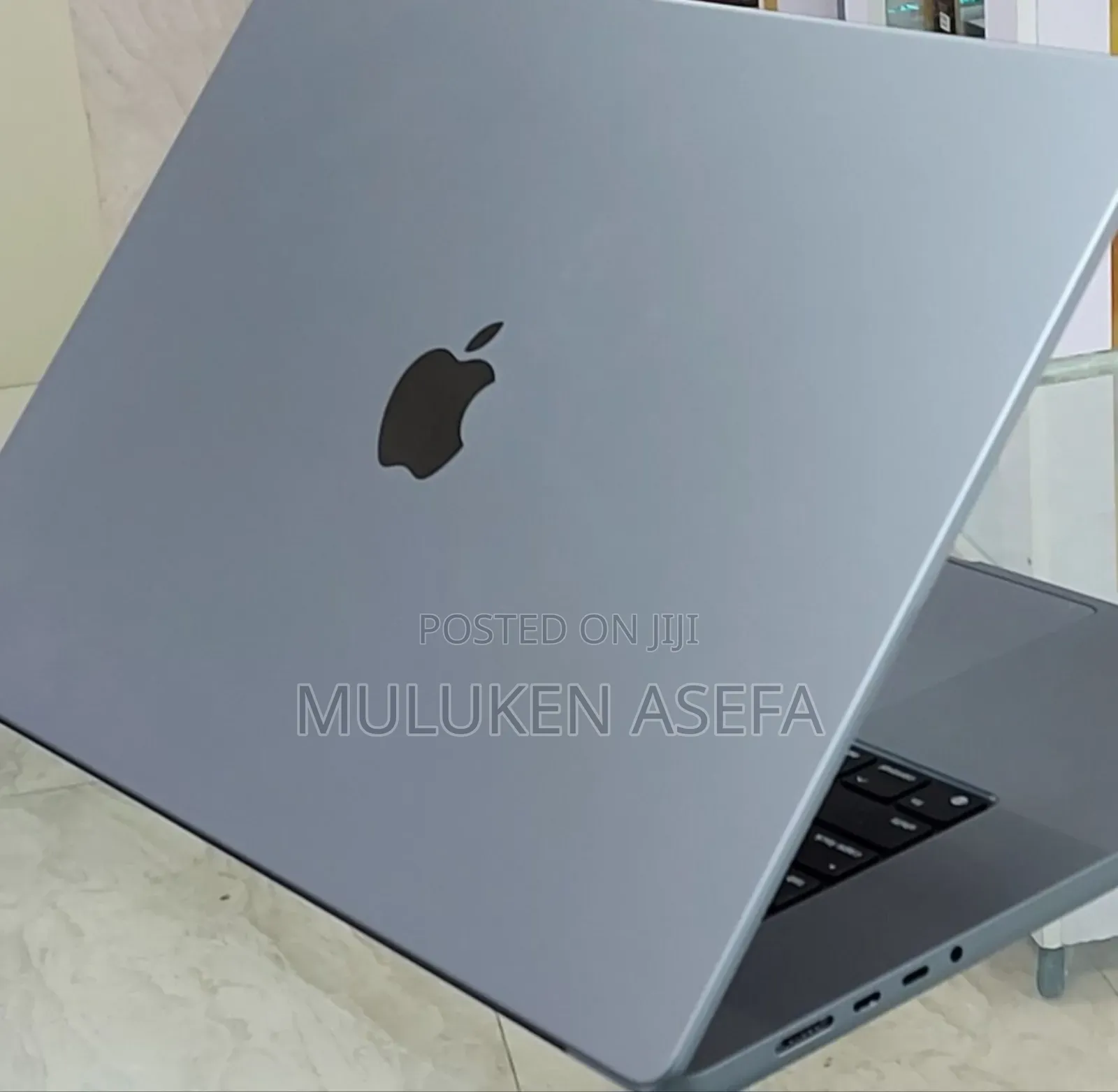 New Laptop Apple MacBook Pro M1 16GB Intel Core I5 SSD 512GB