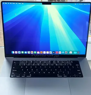New Laptop Apple MacBook Pro M1 16GB Intel Core I5 SSD 512GB