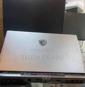 New Laptop MSI Vector 17 HX AI A2XWJG 16GB Intel Core Ultra 7 SSD 1T