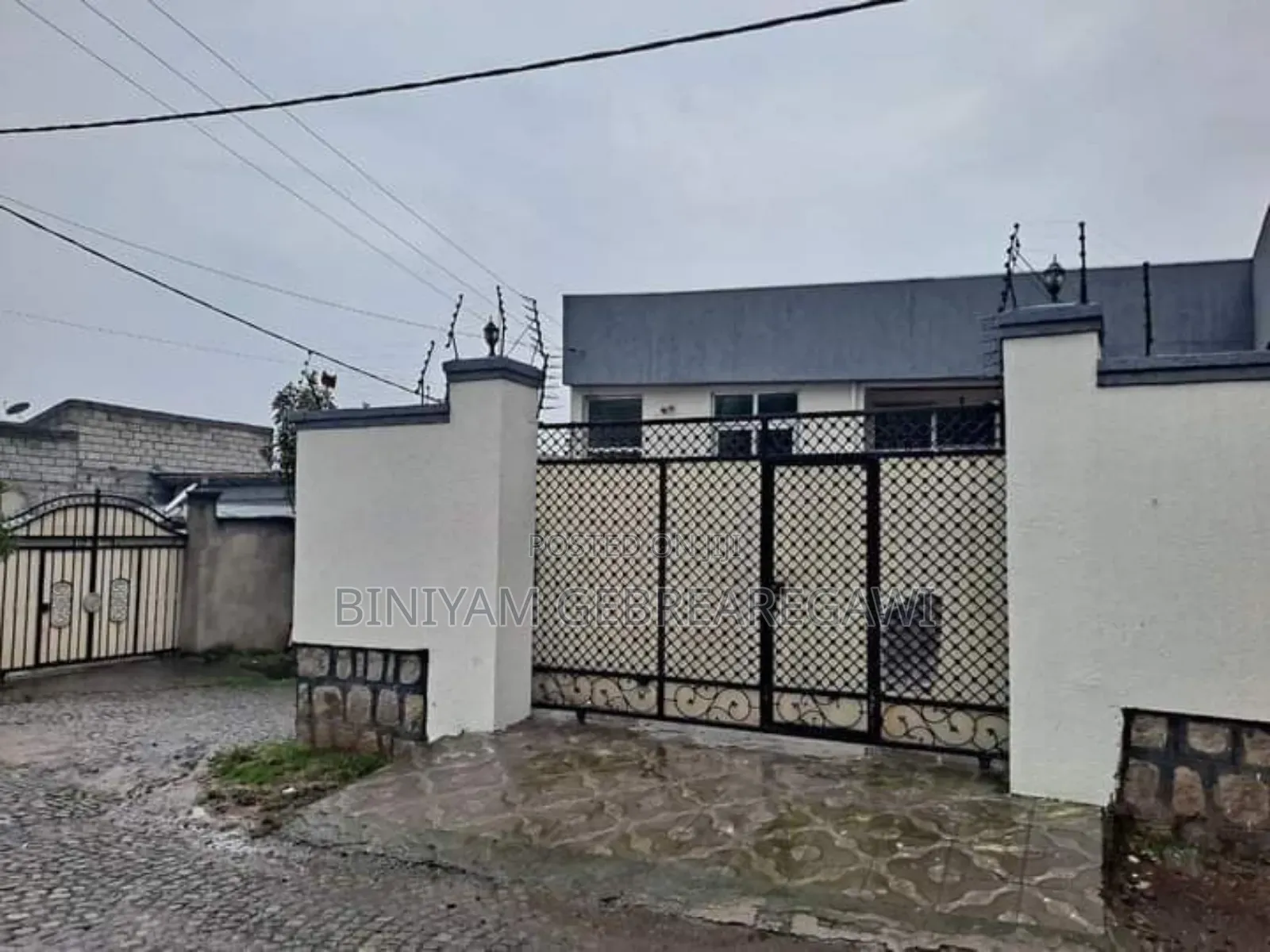 5bdrm Villa in House, Yeka for rent