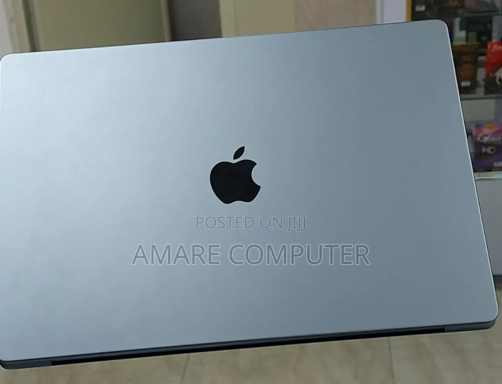 New Laptop Apple MacBook Pro M1 16GB Apple M1 Pro SSD 512GB