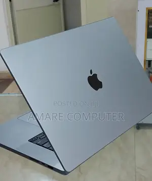 New Laptop Apple MacBook Pro M1 16GB Apple M1 Pro SSD 512GB