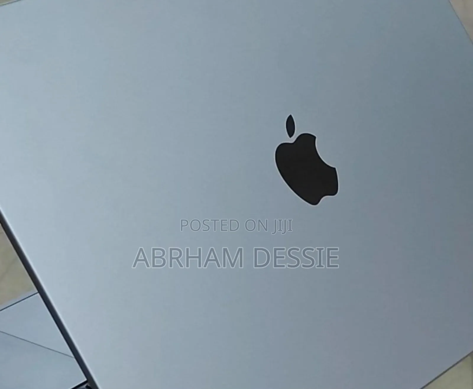 New Laptop Apple MacBook Pro M1 16GB Intel Core I9 SSD 512GB