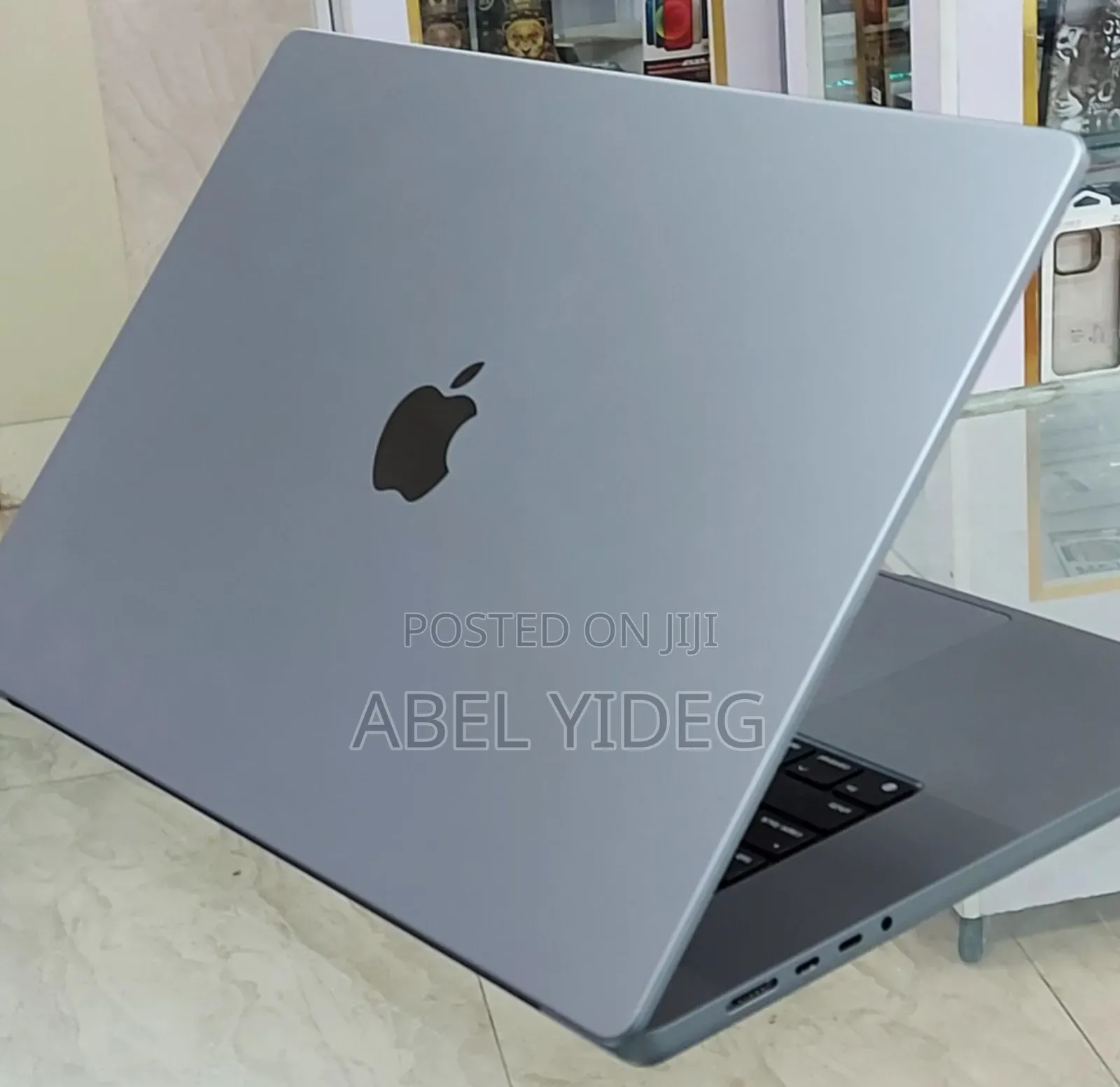 New Laptop Apple MacBook Pro 16GB Apple M1 Pro SSD 512GB
