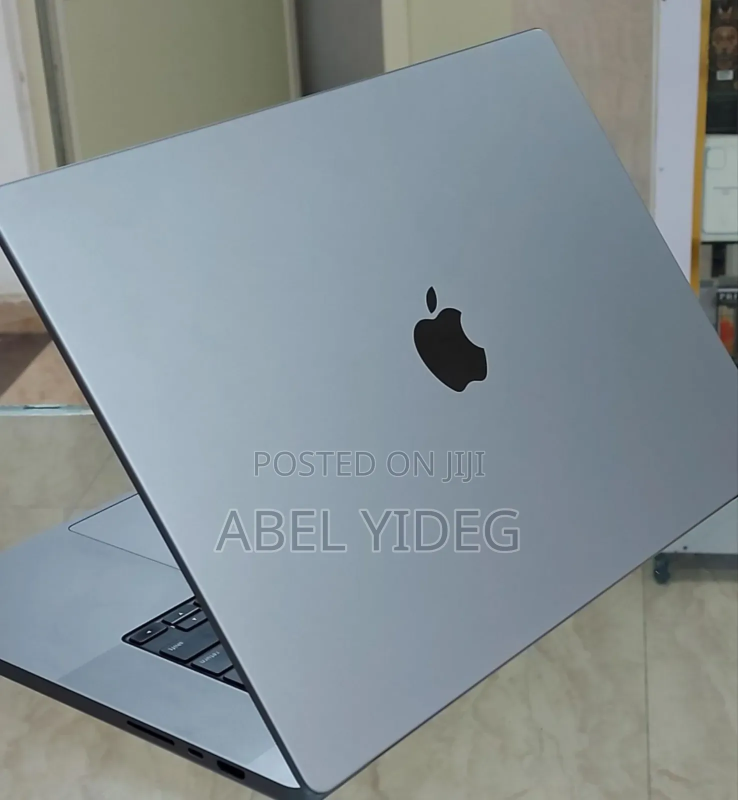 New Laptop Apple MacBook Pro 16GB Apple M1 Pro SSD 512GB