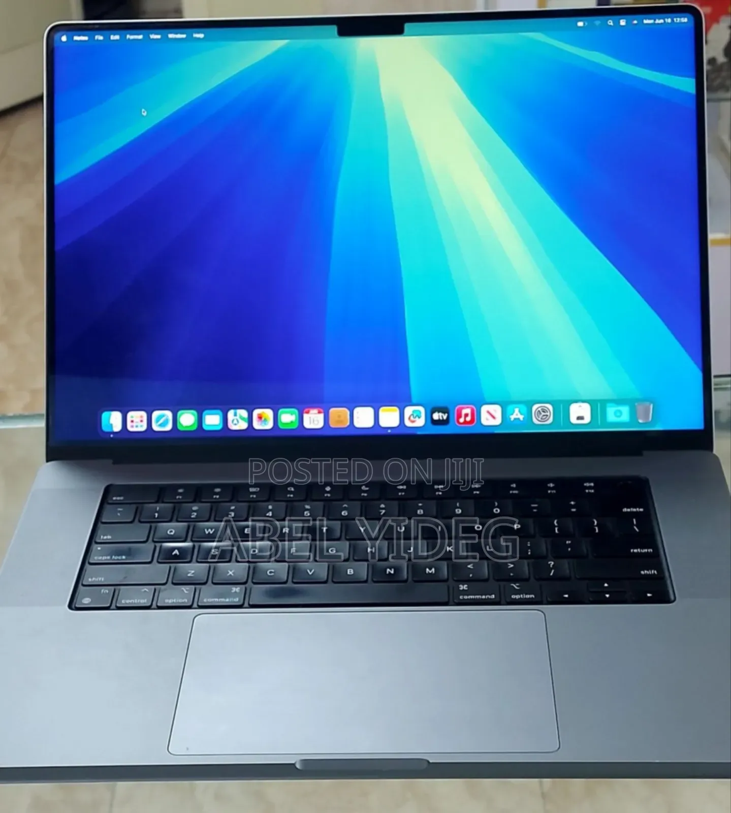 New Laptop Apple MacBook Pro 16GB Apple M1 Pro SSD 512GB