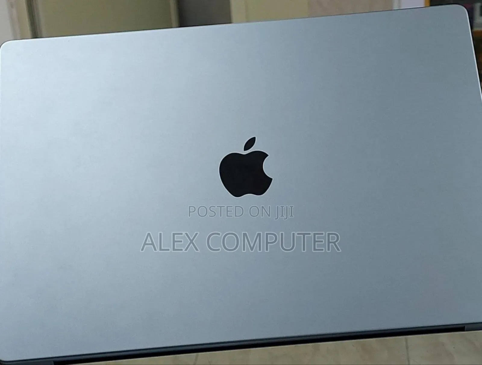 New Laptop Apple MacBook Pro 2021 M1 16GB Apple M1 SSD 512GB