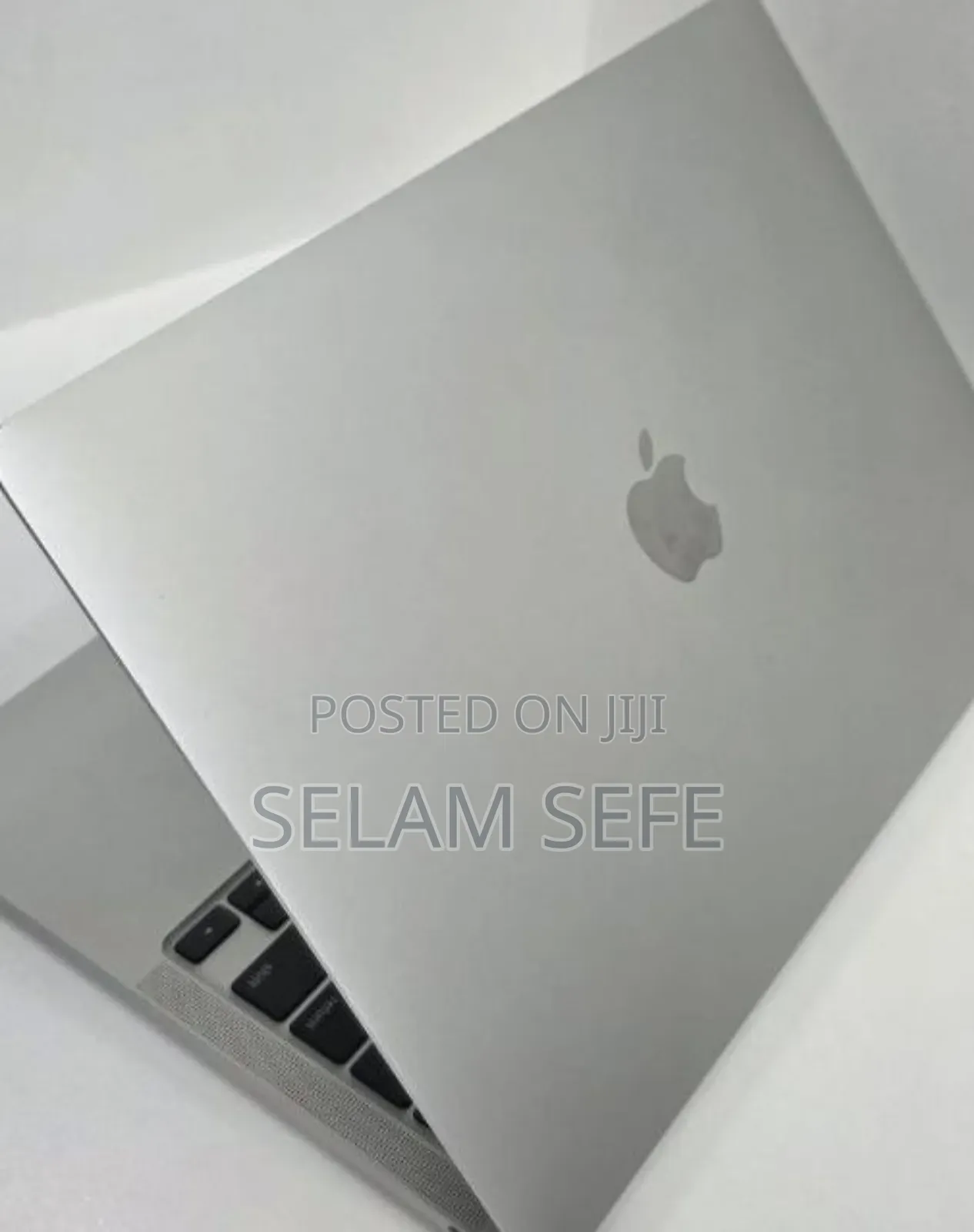 New Laptop Apple MacBook 8GB AMD A8 SSD 512GB