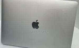 New Laptop Apple MacBook 8GB AMD A8 SSD 512GB