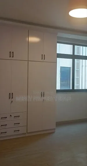 8bdrm House in Bole for sale