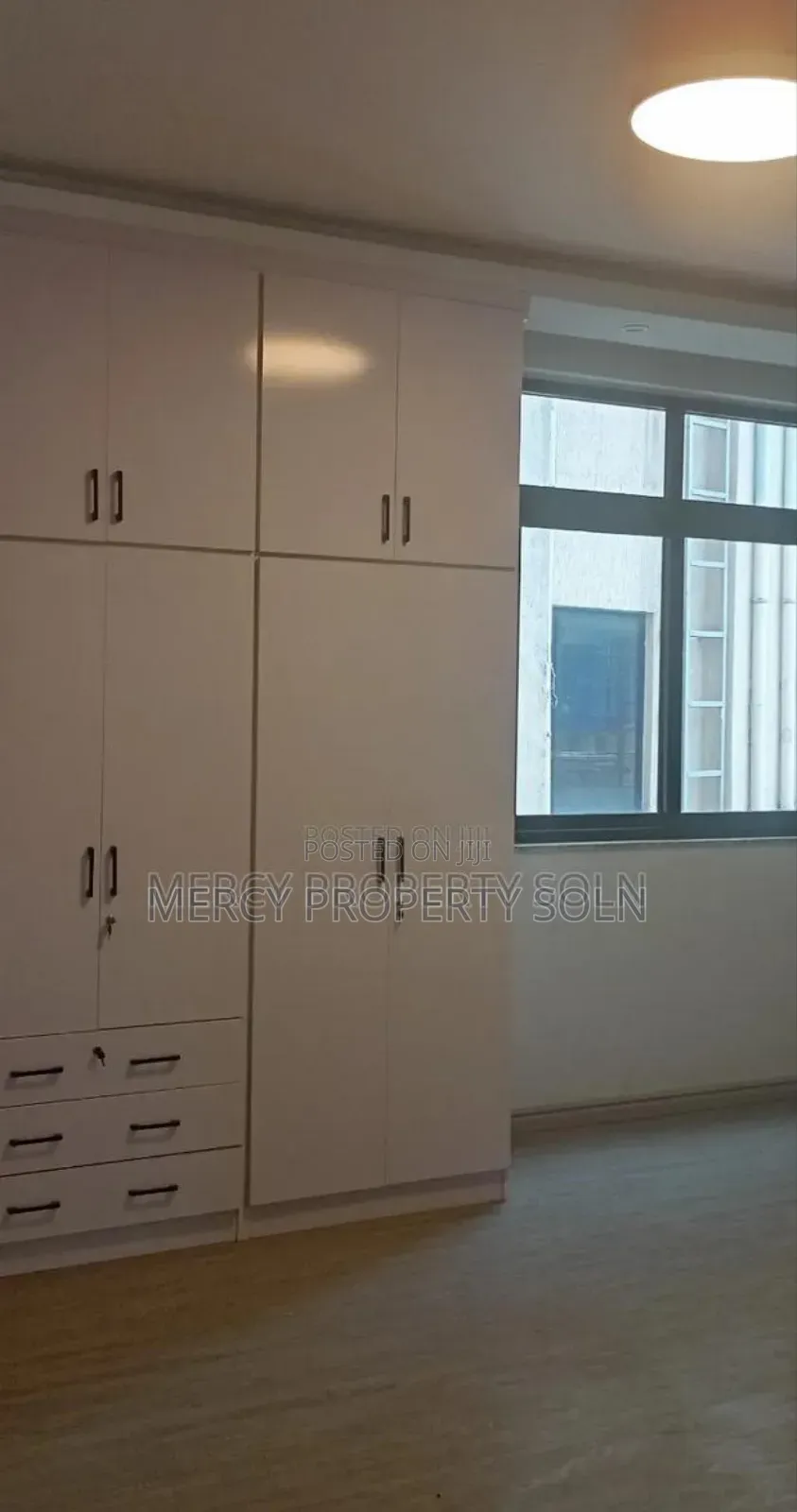 8bdrm House in Bole for sale