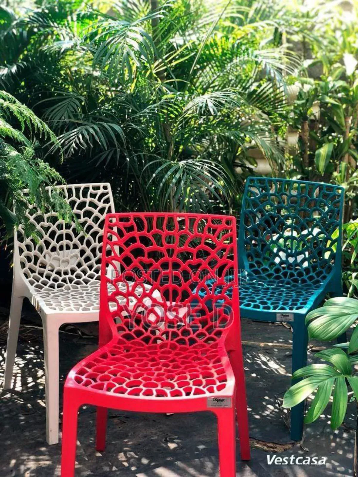 Web Design ኘላስቲክ ወንበር