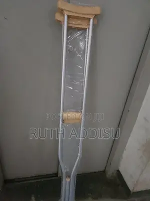 Photo - Crutches與我crutches膋欻crutches䥅當crutches覶逳crutches翗吧crutches