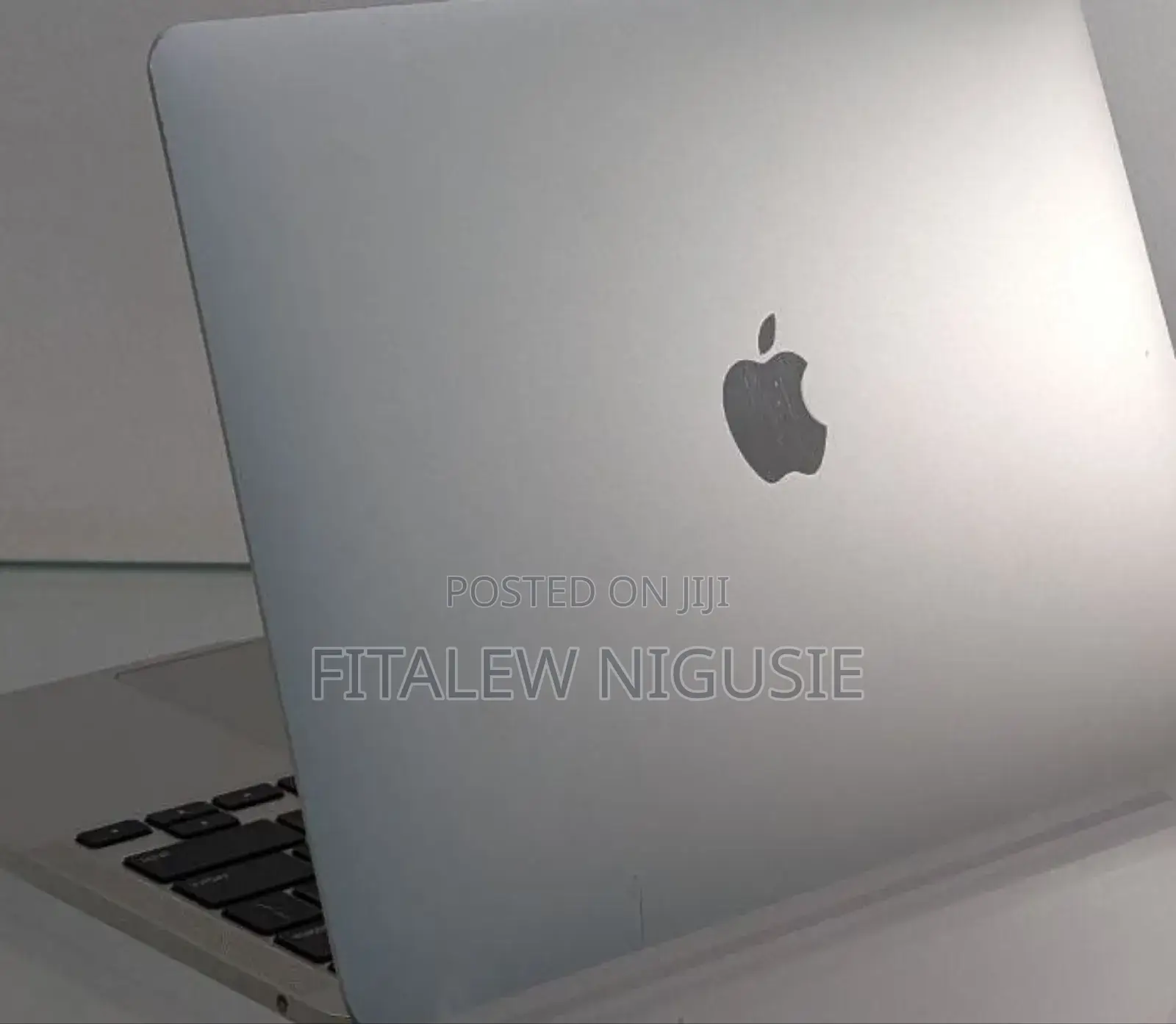 New Laptop Apple MacBook 8GB Intel Core I5 SSD 256GB