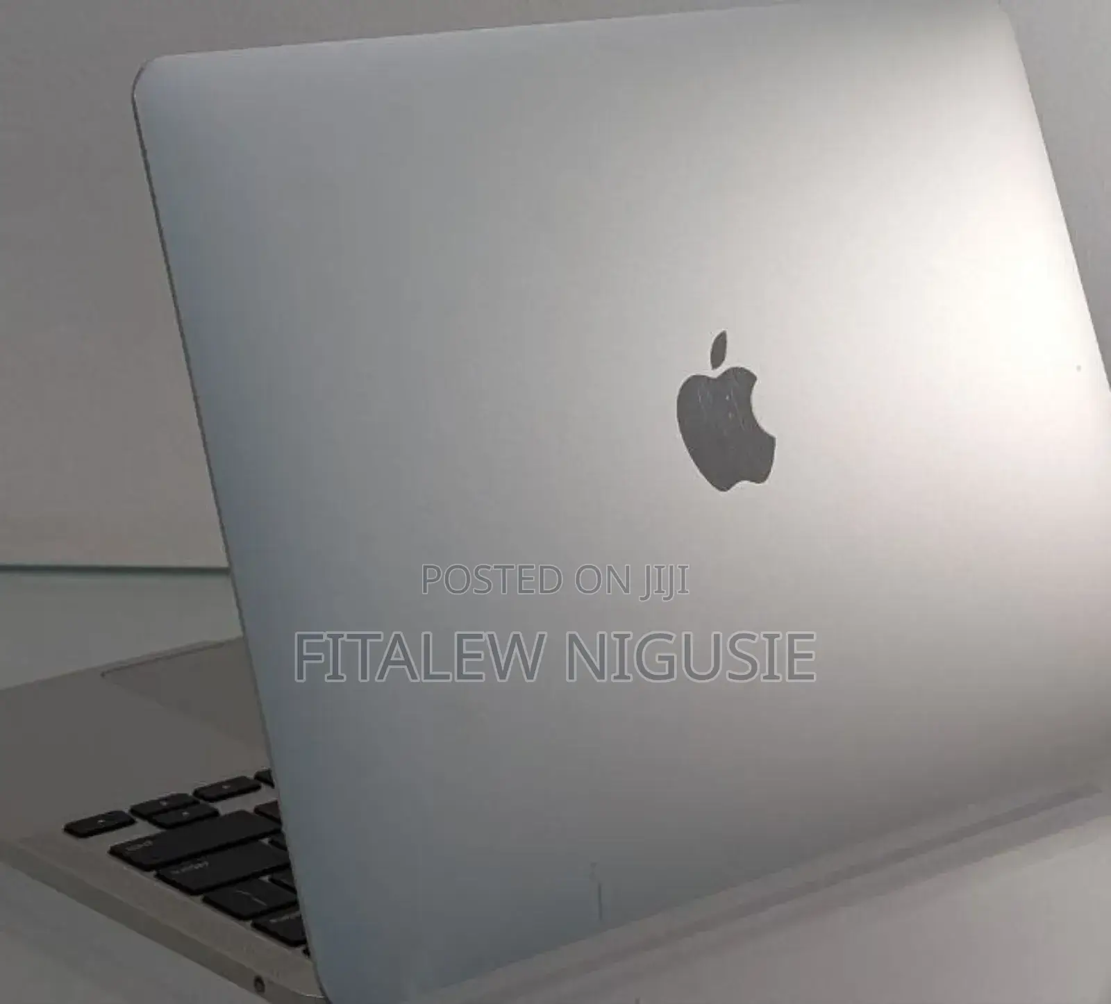 New Laptop Apple MacBook 8GB Intel Core I5 SSD 256GB