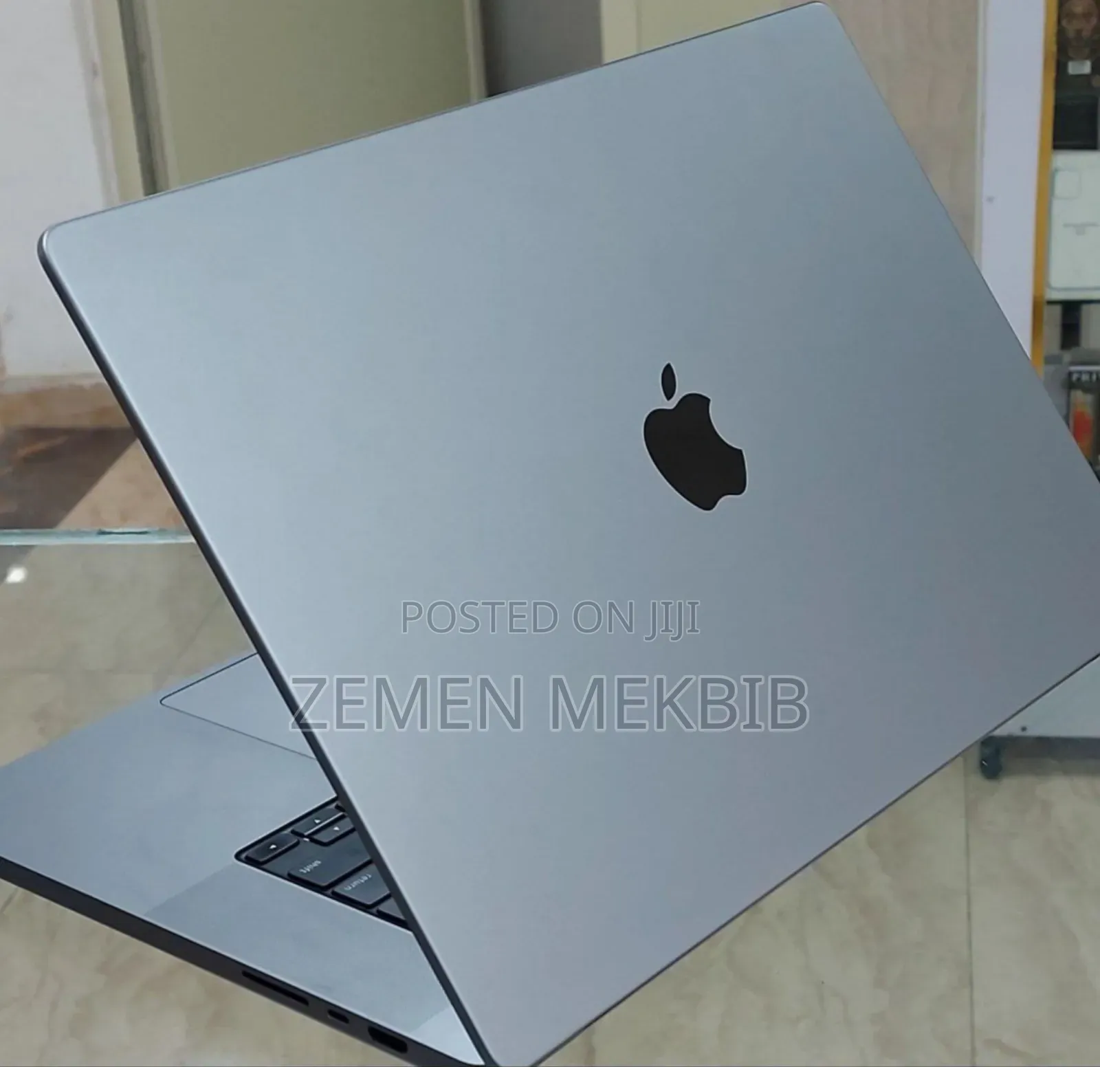New Laptop Apple MacBook Pro M1 16GB Intel Core I7 SSD 512GB
