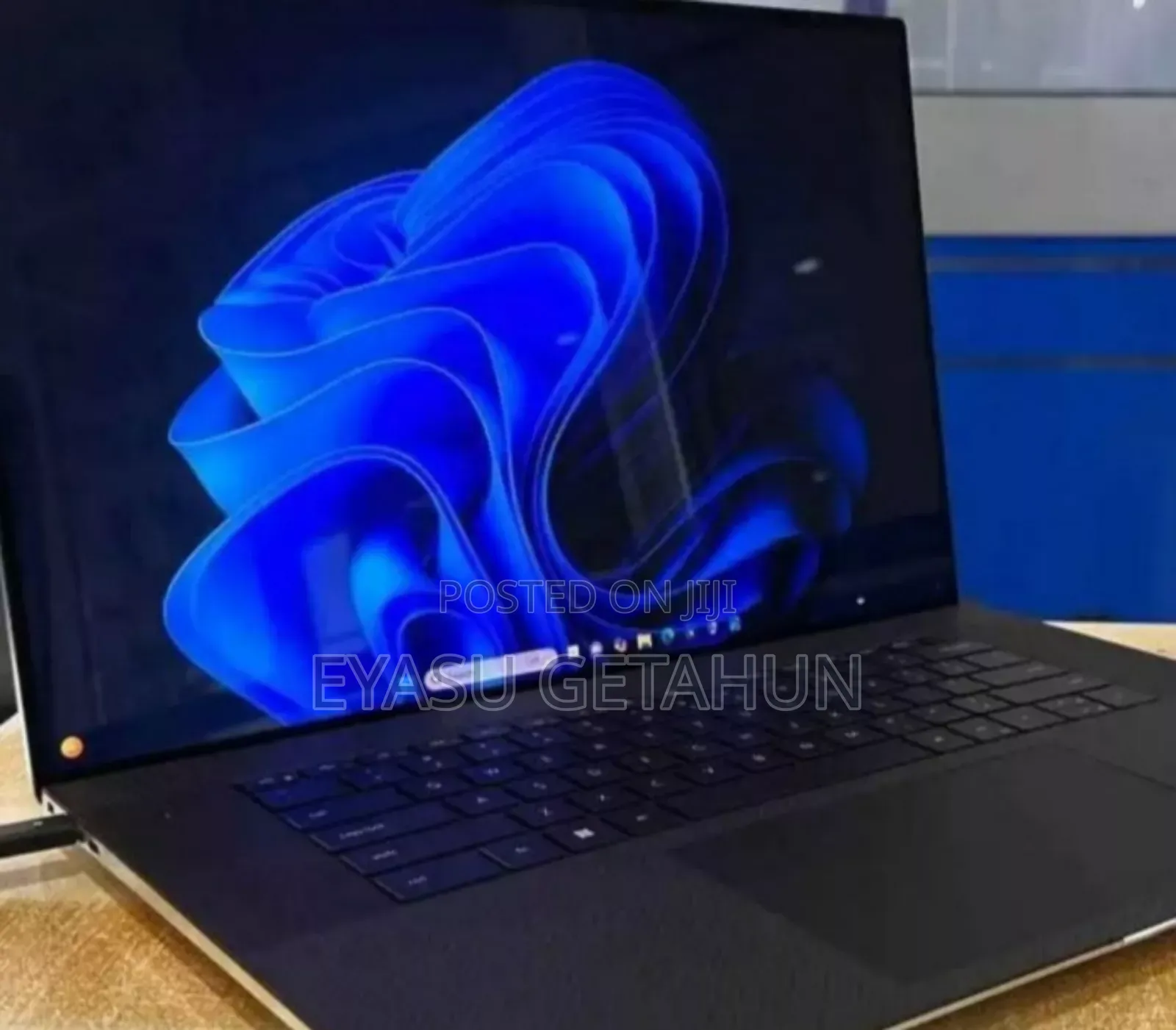 New Laptop Dell XPS 15 32GB Intel Core I7 SSD 1T