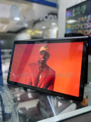 Photo - New Samsung Galaxy View 32 GB Black