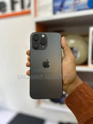 Photo - Apple iPhone 14 Pro Max 256 GB Black