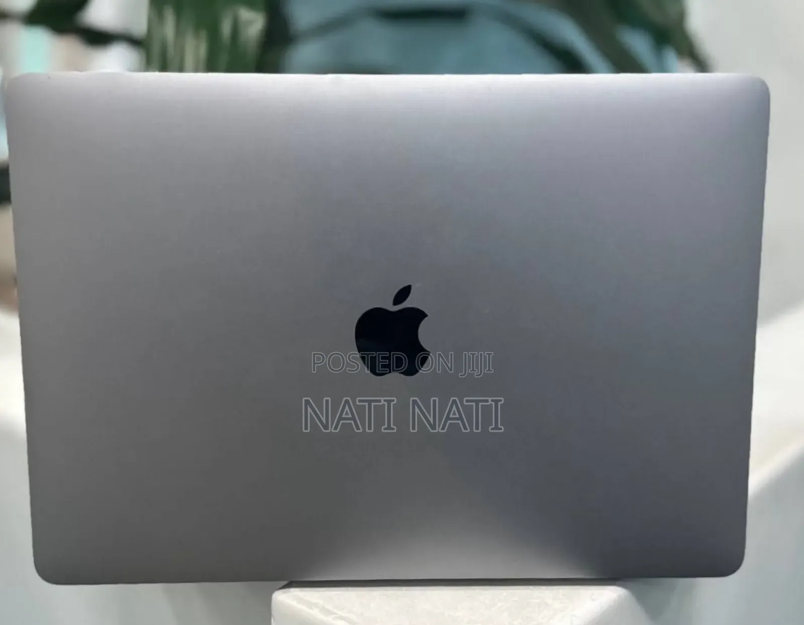 New Laptop Apple MacBook Air 2020 M1 8GB Intel SSD 256GB