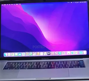 New Laptop Apple MacBook Pro 2019 16GB Intel Core I7 SSD 256GB