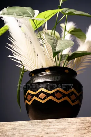 Photo - Ethiopia Hand Made Flower Vase