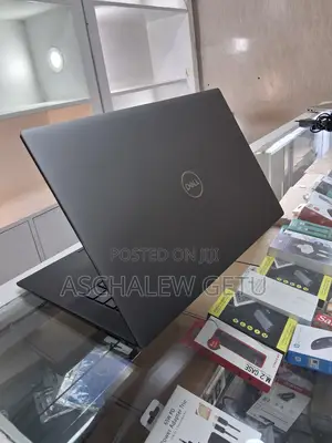 New Laptop Dell Precision 5550 16GB Intel Core I7 SSD 512GB