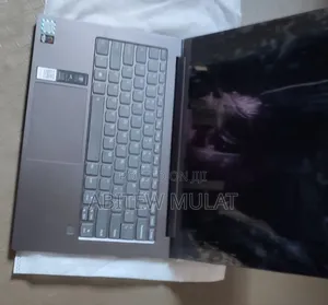 New Laptop Lenovo Yoga 950i 16GB Intel Core I7 SSD 512GB