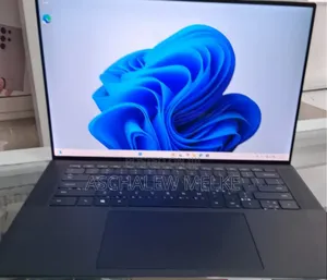 New Laptop Dell Precision 5550 16GB Intel Core I7 SSD 512GB