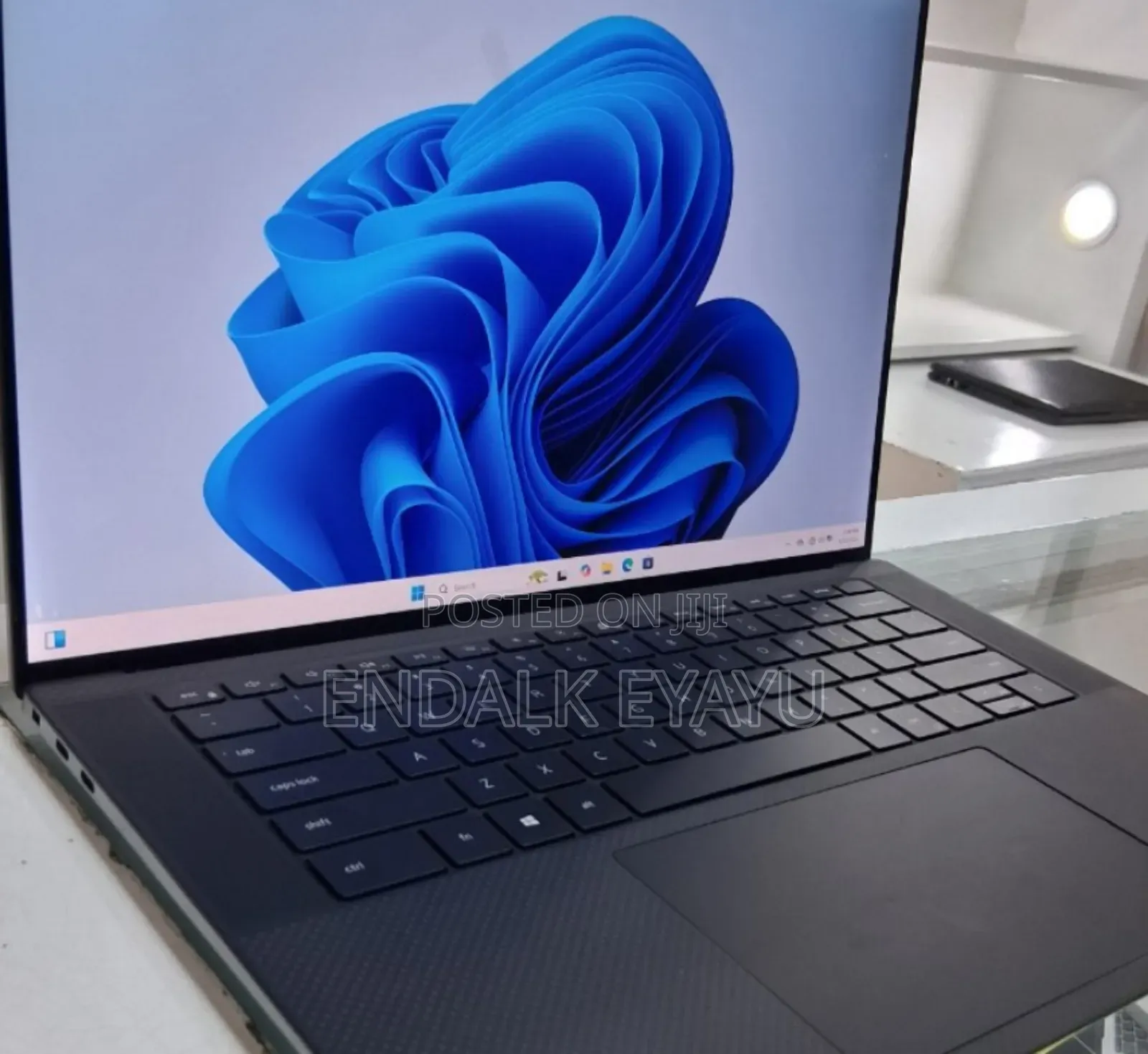 New Laptop Dell 16GB Intel Core I7 SSD 512GB