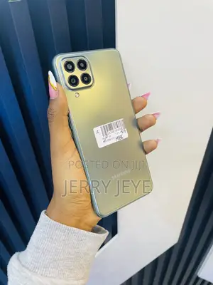 New Samsung Galaxy M33 5G 128 GB Green