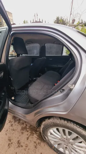 Suzuki Dzire 2022 Silver