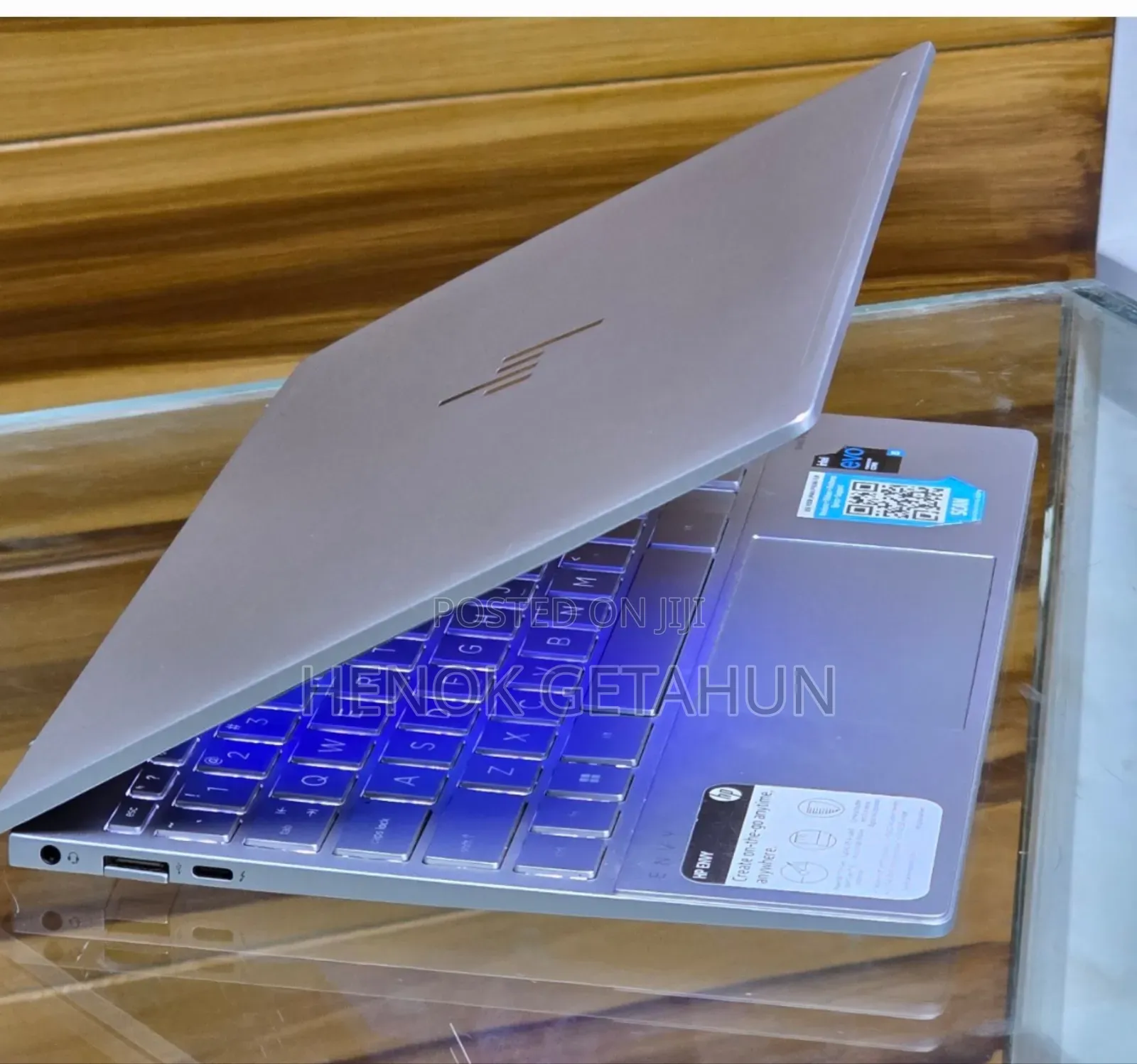 New Laptop HP Envy X360 8GB Intel Core I5 SSD 256GB