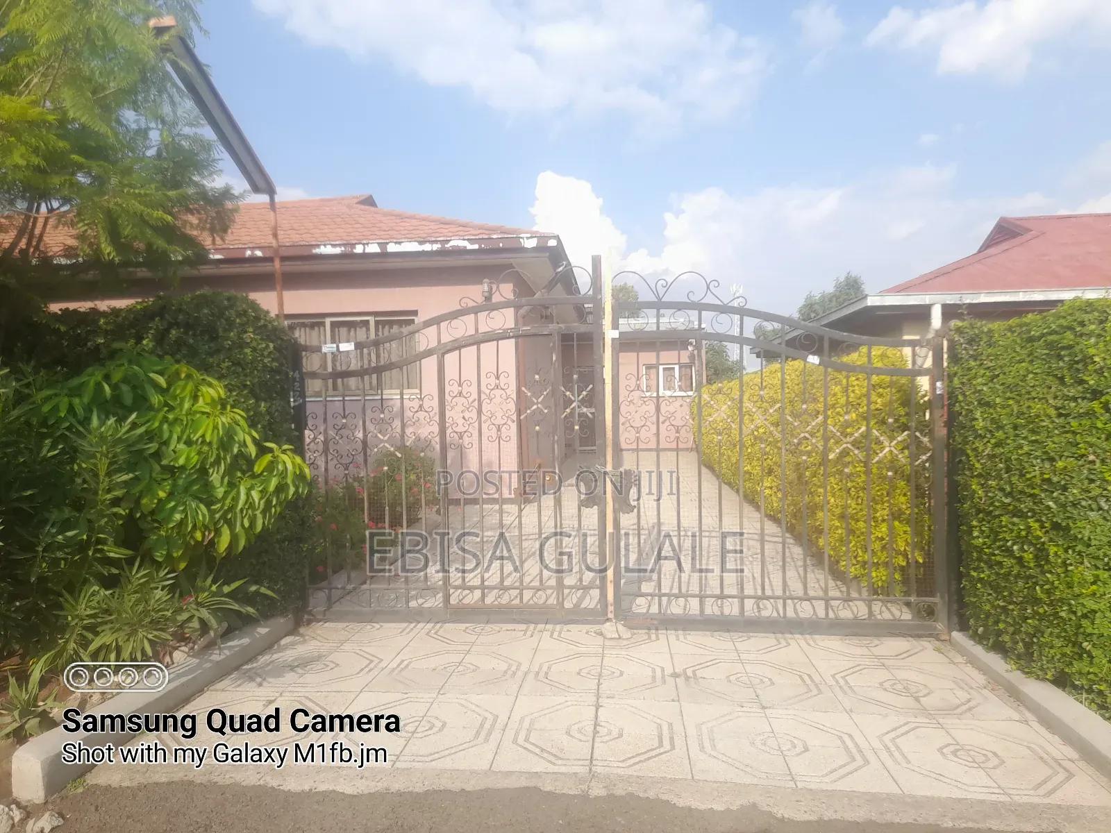 Furnished 4bdrm Farm House in Ropaak, Oromia-Finfinne for sale