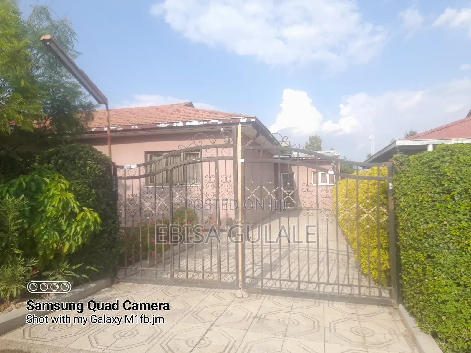 Furnished 4bdrm Farm House in Ropaak, Oromia-Finfinne for sale