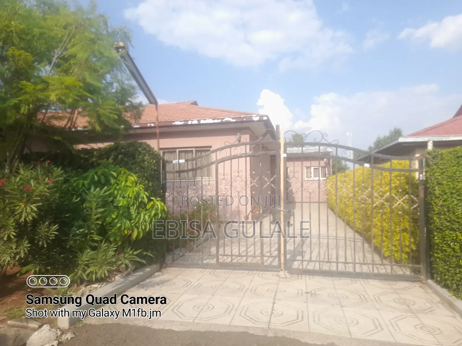 Furnished 4bdrm Farm House in Ropaak, Oromia-Finfinne for sale