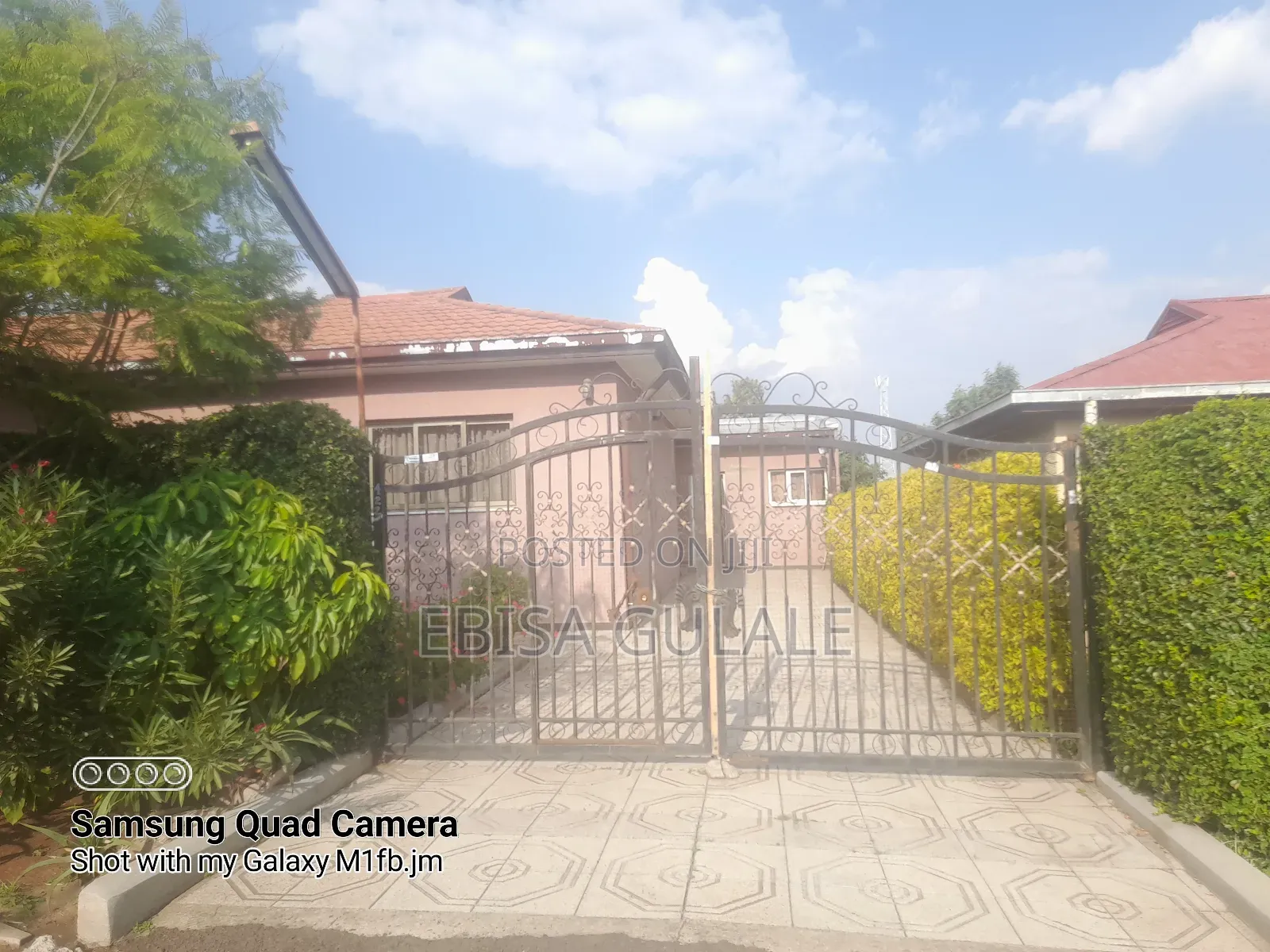 Furnished 4bdrm Farm House in Ropaak, Oromia-Finfinne for sale