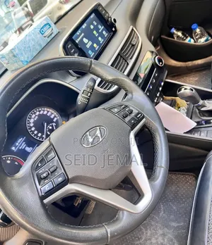 Hyundai Tucson 2019 Silver