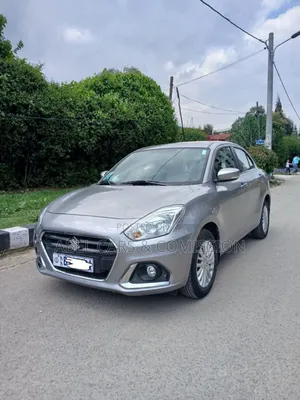 Photo - Suzuki Dzire 2022 Silver