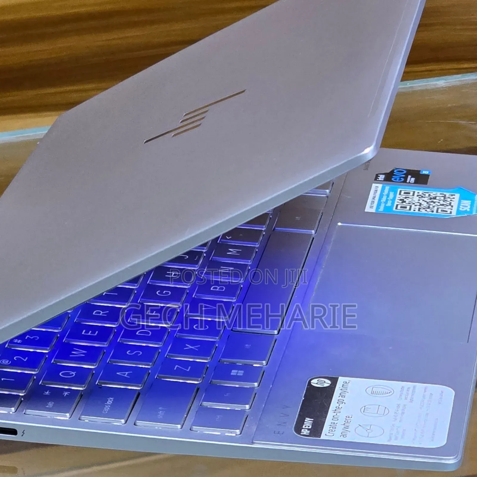 New Laptop HP Envy 14 8GB Intel Core I5 SSD 256GB