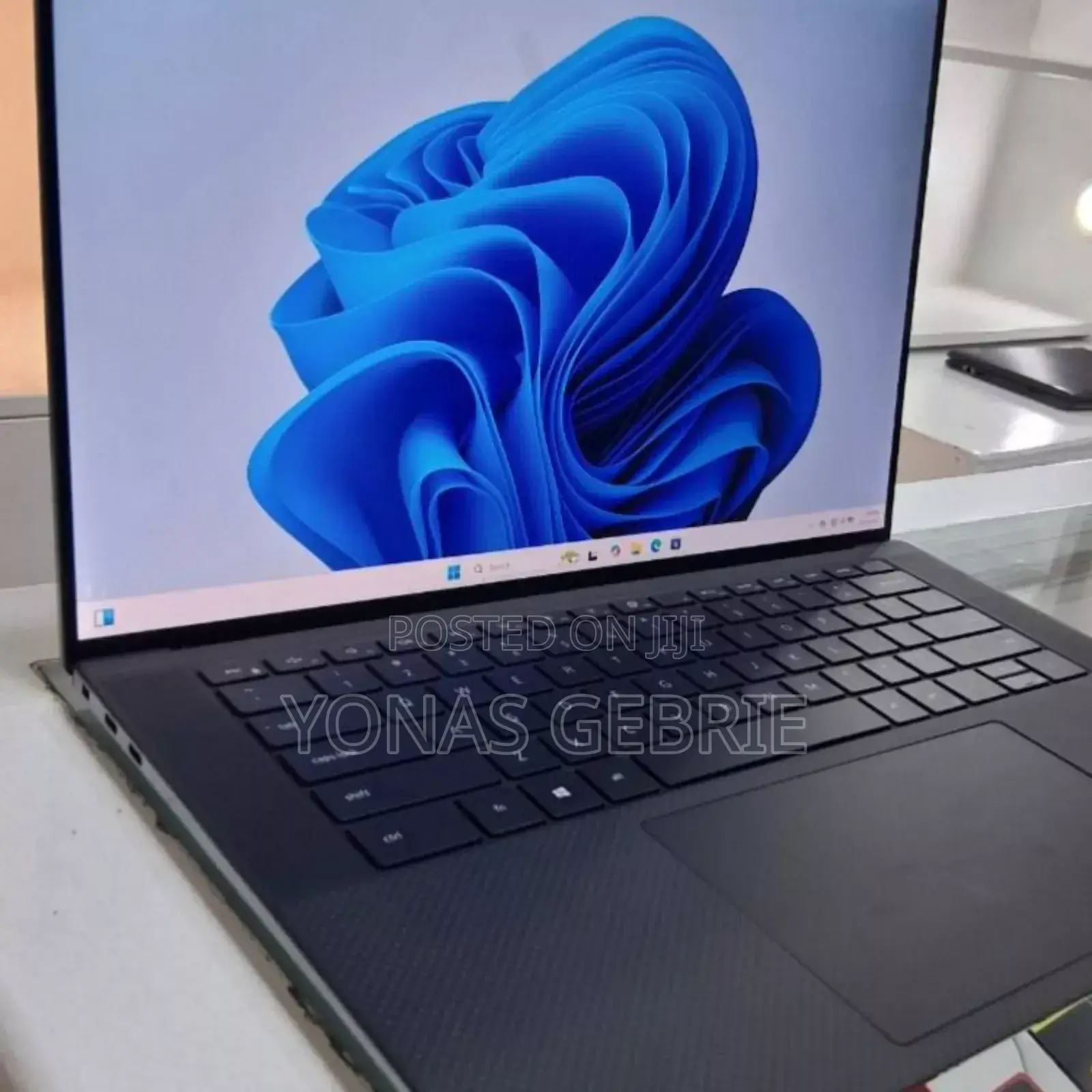 New Laptop Dell Precision 5550 16GB Intel Core I7 SSD 512GB