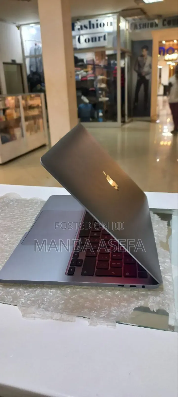 New Laptop Apple MacBook Pro 16GB Intel Core I5 SSD 512GB