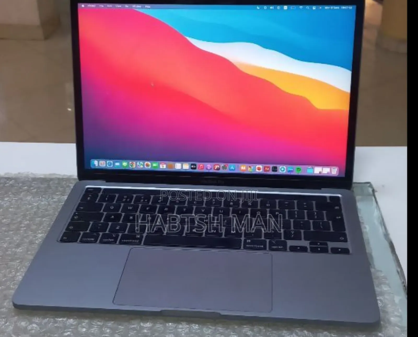 New Laptop Apple MacBook Pro 2020 16GB Intel Core I5 SSD 512GB