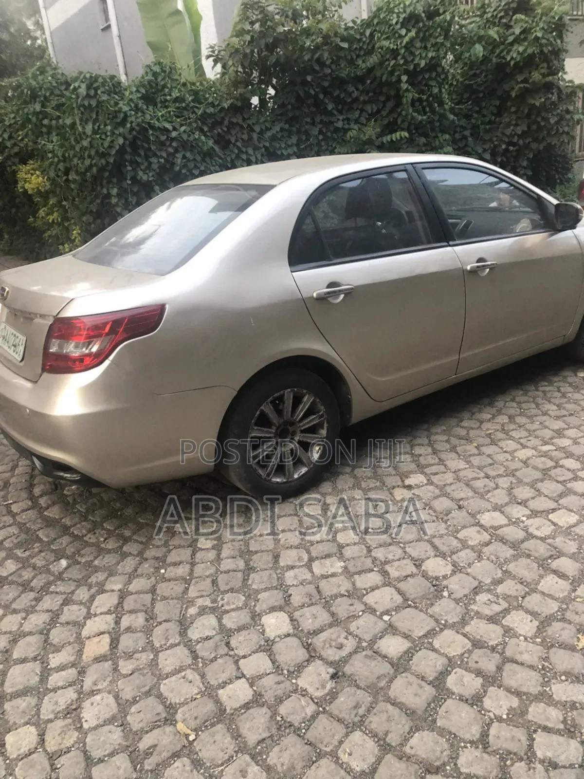 Geely Emgrand EC7 Sedan 1.5 Standart 2016 Gold