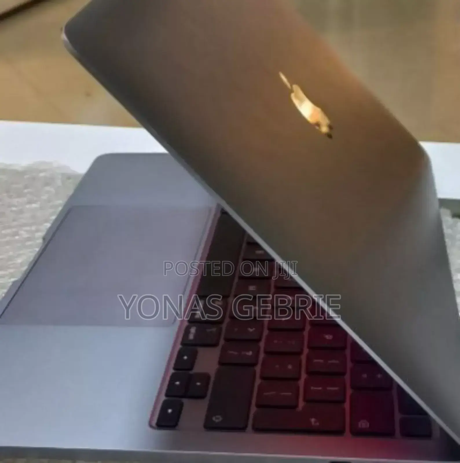 New Laptop Apple MacBook Pro 2020 16GB Intel Core I5 SSD 512GB